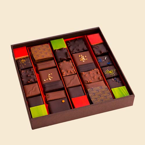 Daniel Rebert Pralinen - Ob sinnliche Erlebnisse mit einem Nougat-Praliné auf drei Schokoladen, Haselnüssen aus dem Piemont oder Arabica-Café und dunkler Schokolade, dieses Kennenlernen wird Ihnen lange in bester Erinnerung bleiben.